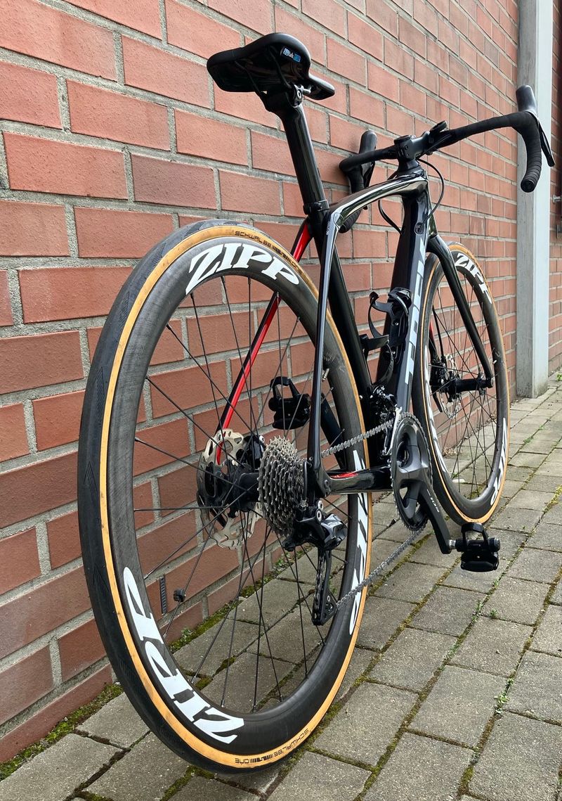Used Trek Domane SL 5 Disc 2018 2018 Road & Gravel, Black — image 6 of 13