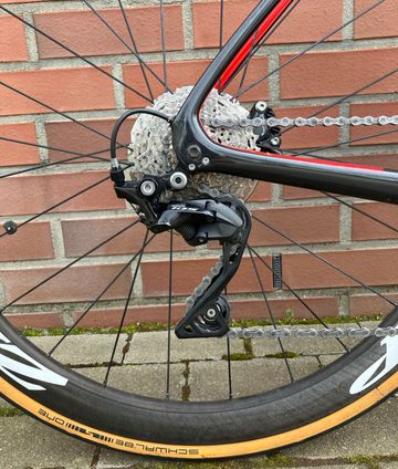 Used Trek Domane SL 5 Disc 2018 2018 Road & Gravel, Black — image 9 of 13