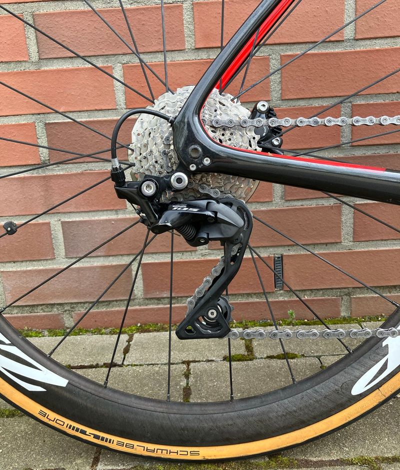 Used Trek Domane SL 5 Disc 2018 2018 Road & Gravel, Black — image 9 of 13