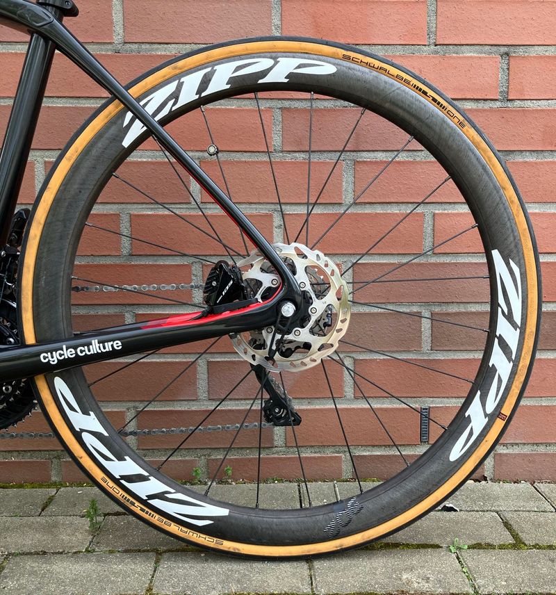 Used Trek Domane SL 5 Disc 2018 2018 Road & Gravel, Black — image 12 of 13