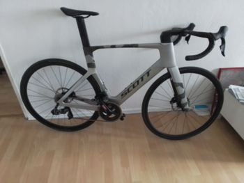 Used Scott RC 30 2025 2025 Road & Gravel, Light Gray — image 5 of 11