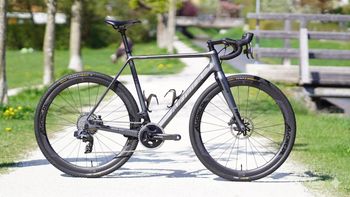 AVENGER, AVENGER Custom SRAM Force eTap AXS