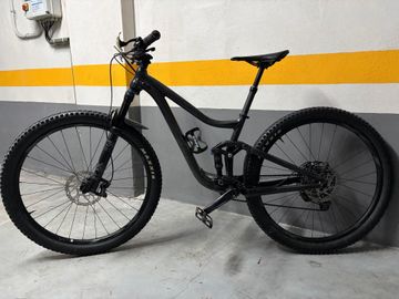 Tweedehands Giant Trance 29 1 2020 2020 Mountainbike — afbeelding 2 van 17