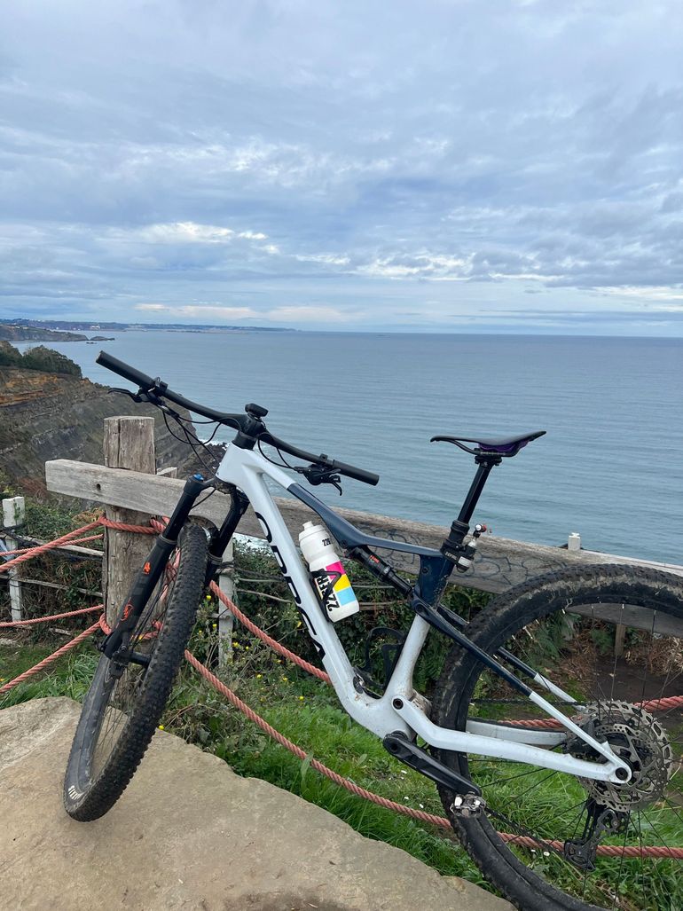 Used Orbea OIZ M30 2024 2024 Mountainbike — image 2 of 3