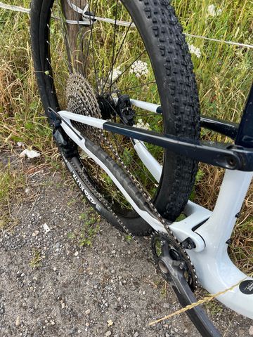 Gebrauchtes Orbea OIZ M30 2024 2024 Mountainbike, Weiß, 29 — Bild 4 von 12