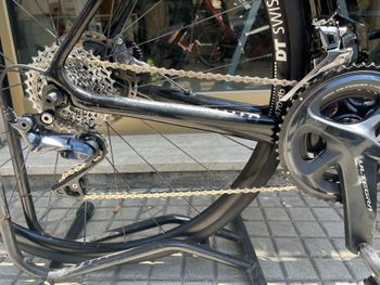 Used Specialized Men's Tarmac Comp Disc 2018 2018 Road & Gravel, Black — image 3 of 4