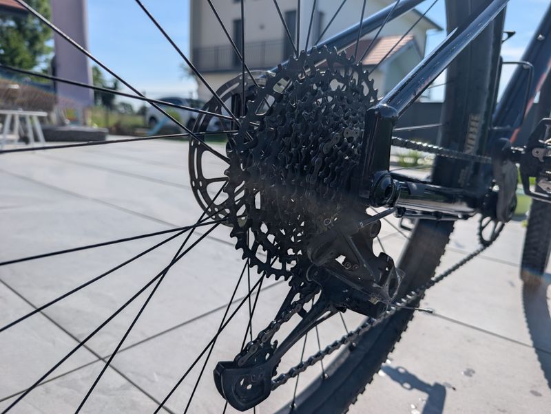 Used Mondraker CHRONO 2023 2023 Mountainbike, Black, 29 — image 9 of 13