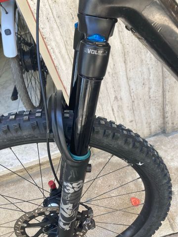 Używany Orbea WILD M10 2024 2024 Mountainbike — zdjęcie 4 z 7