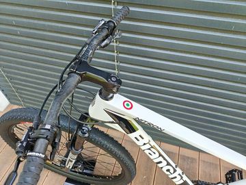 Bianchi Nitron 9.3 XT/SLX 2025 2025 Mountainbike de segunda mano, Blanco — imagen 4 de 20
