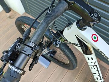 Bianchi Nitron 9.3 XT/SLX 2025 2025 Mountainbike de segunda mano, Blanco — imagen 8 de 20