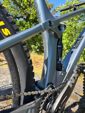 Used YT Industries Izzo CORE 2 29 2022 2022 Mountainbike, Light Gray, 29 — image 6 of 8