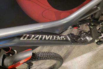 Used Specialized Specialized Camber Comp Carbon 2018 Mountainbike, Light Gray — image 19 of 19
