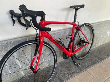 Used Trek Domane SL 6 2018 2018 Road & Gravel — image 5 of 8