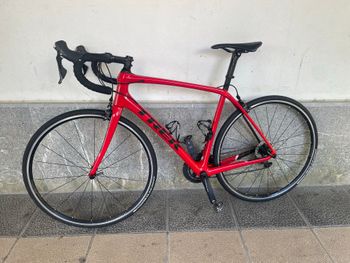 Used Trek Domane SL 6 2018 2018 Road & Gravel — image 2 of 8