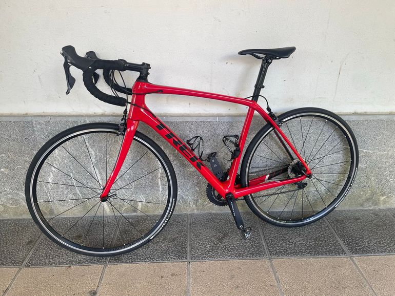 Used Trek Domane SL 6 2018 2018 Road & Gravel — image 2 of 8