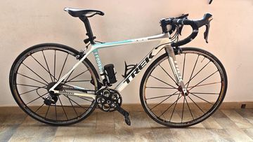 Used Trek Madone 6.9 SSL H2 (Compact) 2012 2012 Road & Gravel, White — image 1 of 5
