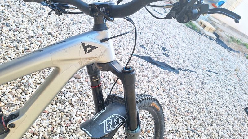 Used YT Industries Capra Blaze 29 2022 2022 Mountainbike, Light Gray, 29 — image 10 of 13