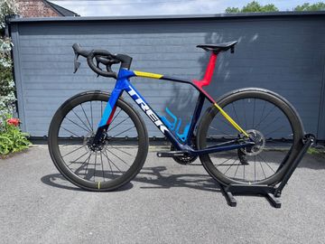 Gebrauchtes Trek Madone SRAM Force eTap AXS 2025 Road & Gravel