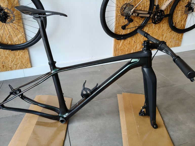 Used Merida Big nine Frameset 2023 Mountainbike, Schwarz — image 1 of 10