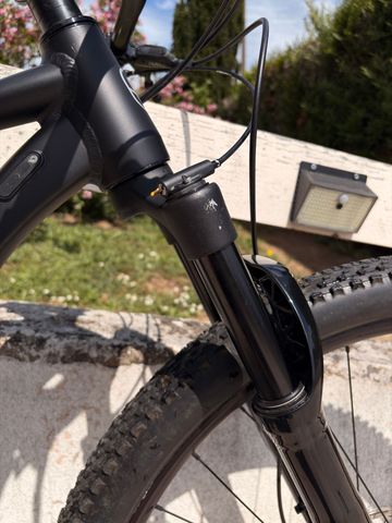 Used Mondraker CHRONO DC 2023 2023 Mountainbike, Black, 29 — image 13 of 15