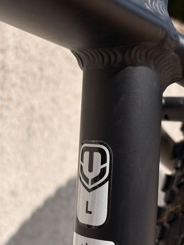 Used Mondraker CHRONO DC 2023 2023 Mountainbike, Black, 29 — image 7 of 15