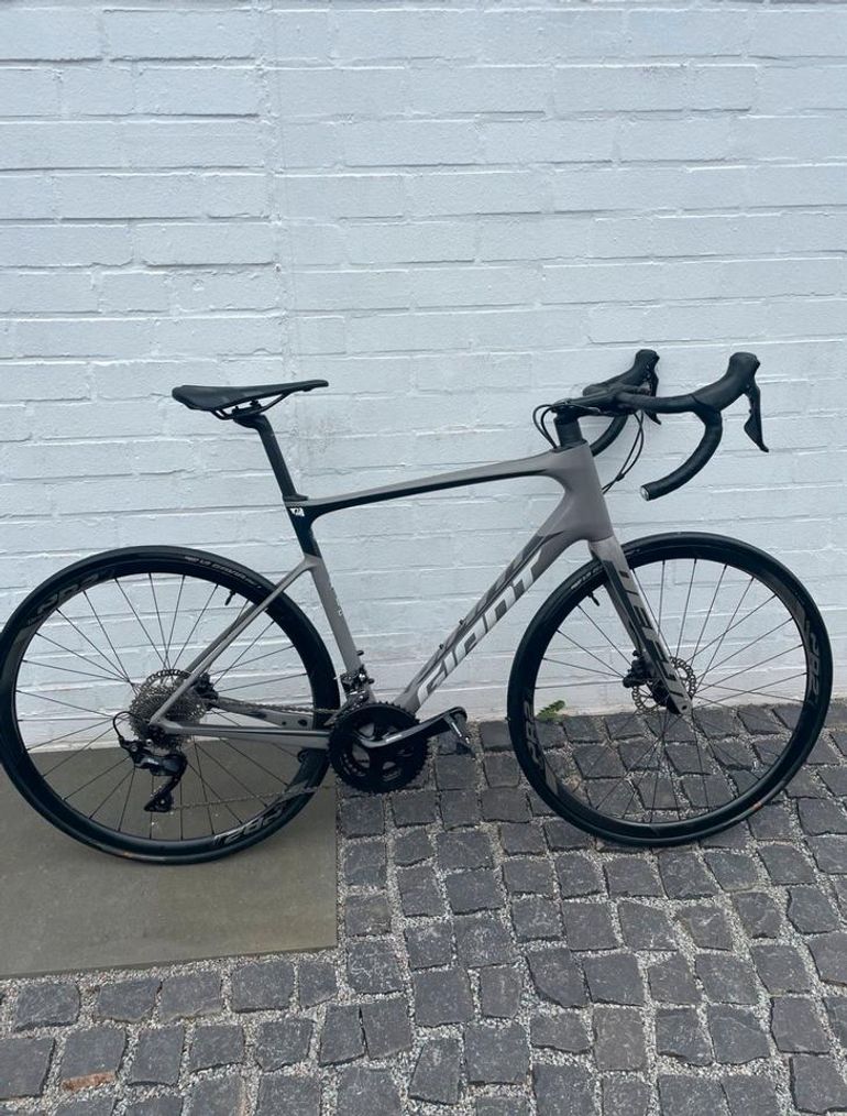 Used Giant Giant Defy Advanced 2019 Road & Gravel, Light Gray — image 2 of 4