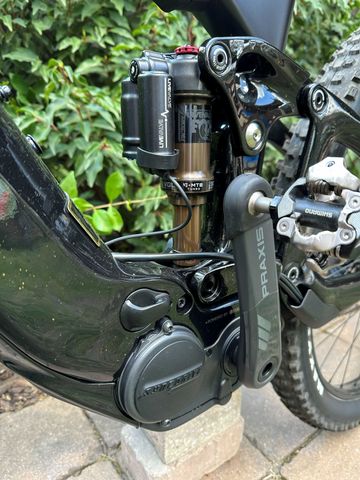 Used Giant Trance X Advanced E+, LTD 2022 2022 Mountainbike, Black, 29 — image 8 of 12