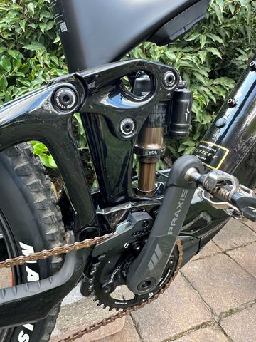 Used Giant Trance X Advanced E+, LTD 2022 2022 Mountainbike, Black, 29 — image 3 of 12