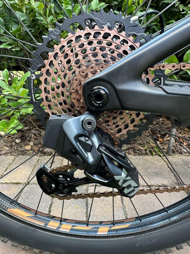 Used Giant Trance X Advanced E+, LTD 2022 2022 Mountainbike, Black, 29 — image 4 of 12