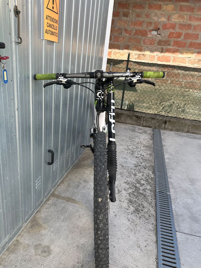 Used Cannondale Scalpel-Si Carbon 4 2017 2017 Mountainbike — image 4 of 13
