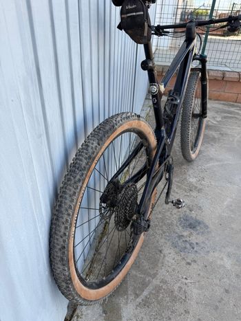 Used Scott Spark RC Comp 2023 2023 Mountainbike, Black, 29 — image 7 of 19