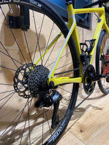 Używany Cannondale Synapse Carbon 2 LE 2023 2023 Road & Gravel — zdjęcie 3 z 3
