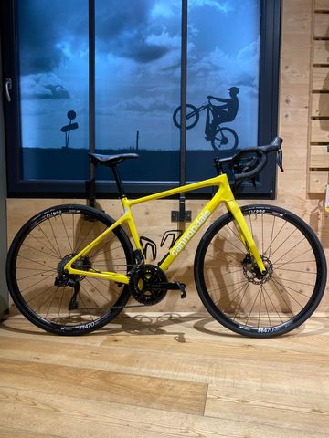 Używany Cannondale Synapse Carbon 2 LE 2023 2023 Road & Gravel — zdjęcie 1 z 3