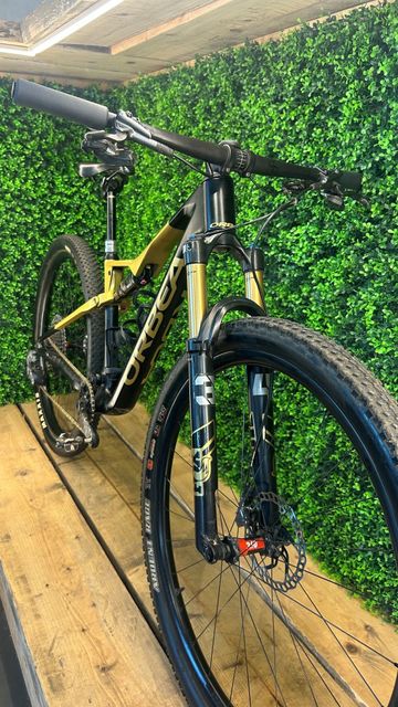 Orbea OIZ M LTD 2023 2023 Mountainbike usato, Nero — immagine 2 di 8