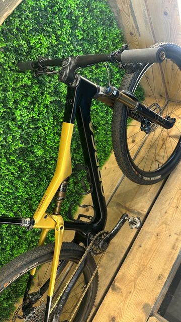 Orbea OIZ M LTD 2023 2023 Mountainbike usato, Nero — immagine 4 di 8