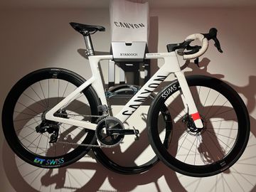 Brugt Canyon Aeroad CF SLX 7 AXS 2025 2025 Road & Gravel — billede 16 af 16