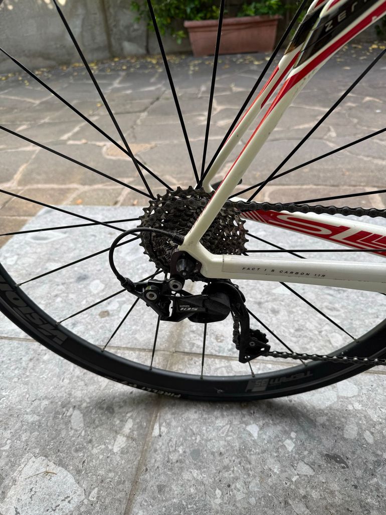 Used Specialized Roubaix Shimano 105 2015 Road & Gravel — image 3 of 6