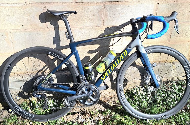 Used Specialized Roubaix Expert 2020 2020 Road & Gravel, Blue — image 1 of 4
