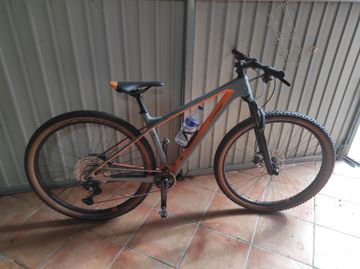 Conway RLC 4.9 Hardtail 2024 2024 Mountainbike usato, Grigio chiaro — immagine 1 di 3