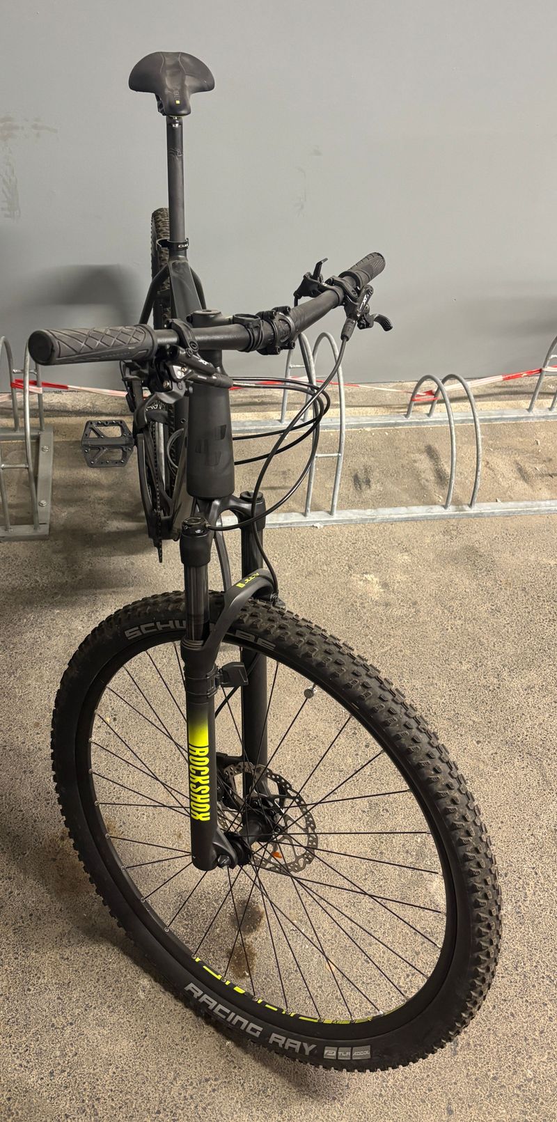Used CUBE REACTION PRO 2021 2021 Mountainbike, Black, 29 — image 1 of 3