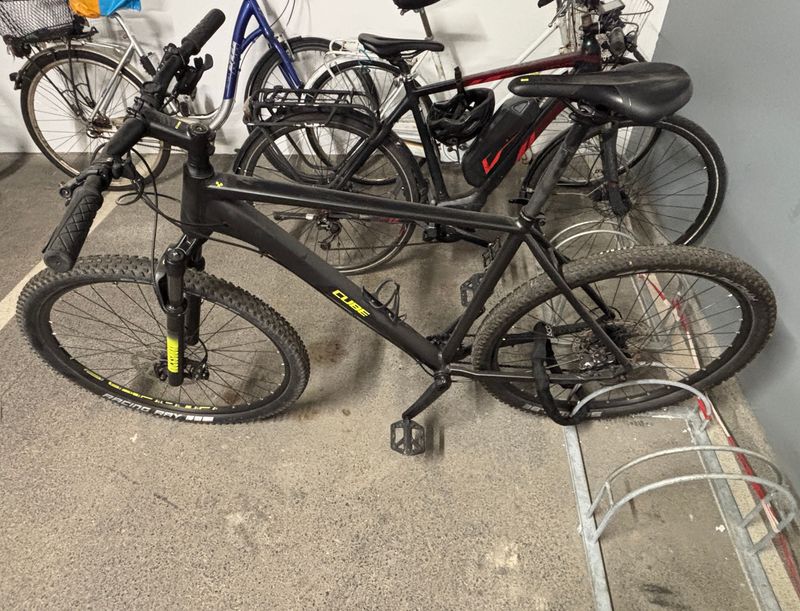 Used CUBE REACTION PRO 2021 2021 Mountainbike, Black, 29 — image 2 of 3