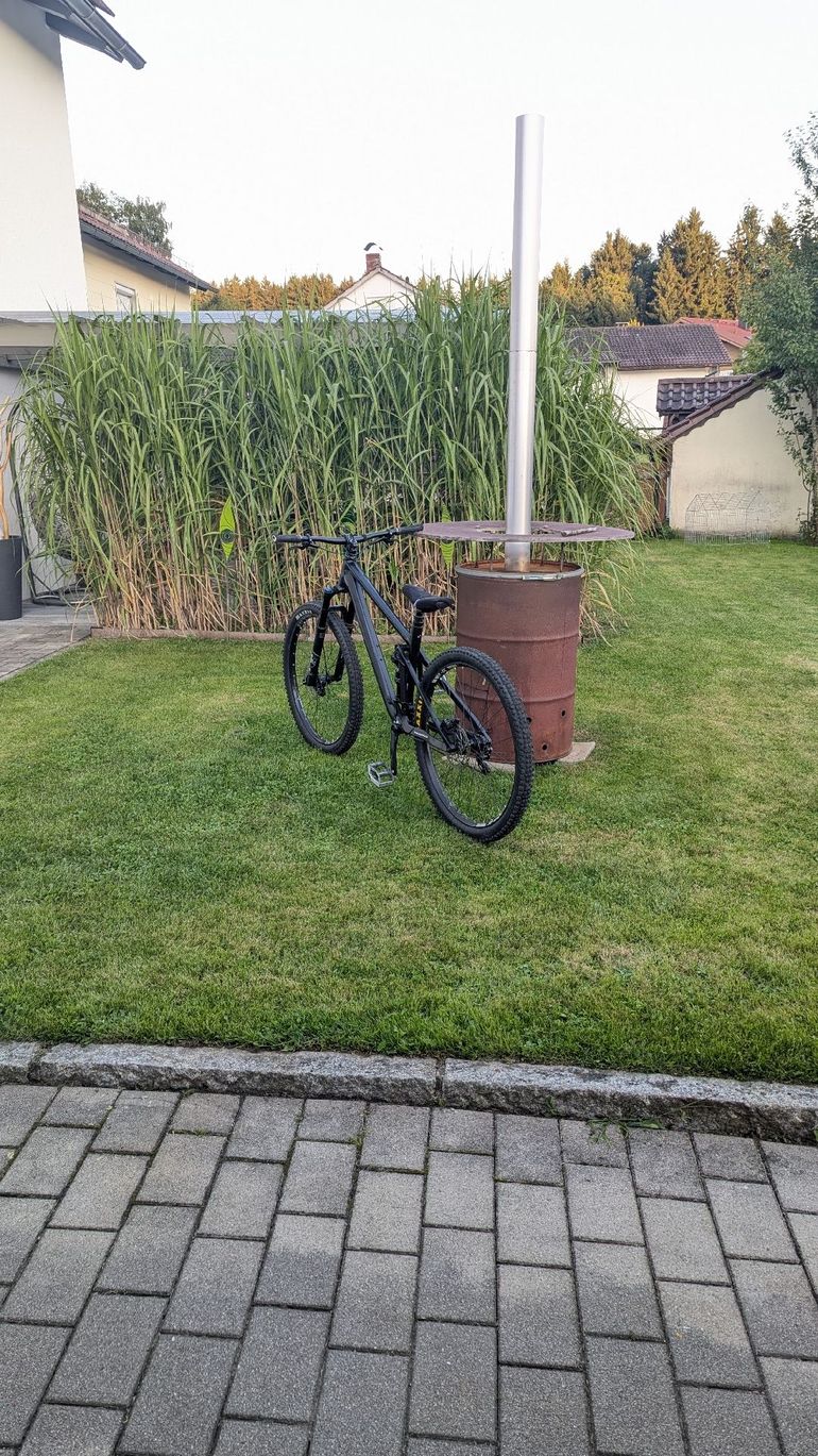 Used Ghost RIOT AM Essential 2021 2021 Mountainbike, Negro — image 2 of 9