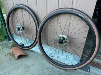 Used scott addict 20 Scott addict 20 Custom Shimano 105 2023 Road & Gravel, Light Gray — image 9 of 9