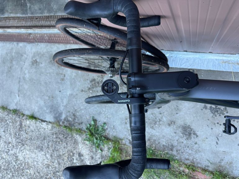 Used scott addict 20 Scott addict 20 Custom Shimano 105 2023 Road & Gravel, Light Gray — image 7 of 9