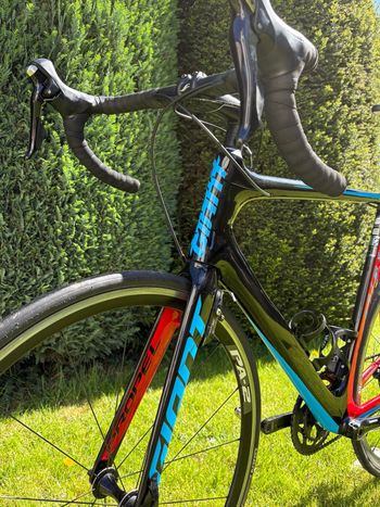 Used Giant Propel Shimano 105 2016 Road & Gravel, Black — image 2 of 9