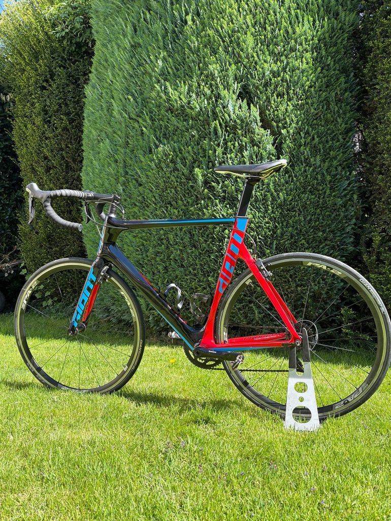 Used Giant Propel Shimano 105 2016 Road & Gravel, Black — image 8 of 9