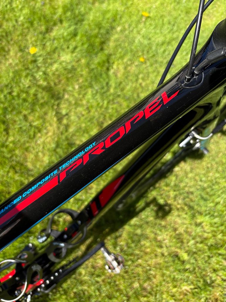 Used Giant Propel Shimano 105 2016 Road & Gravel, Black — image 6 of 9