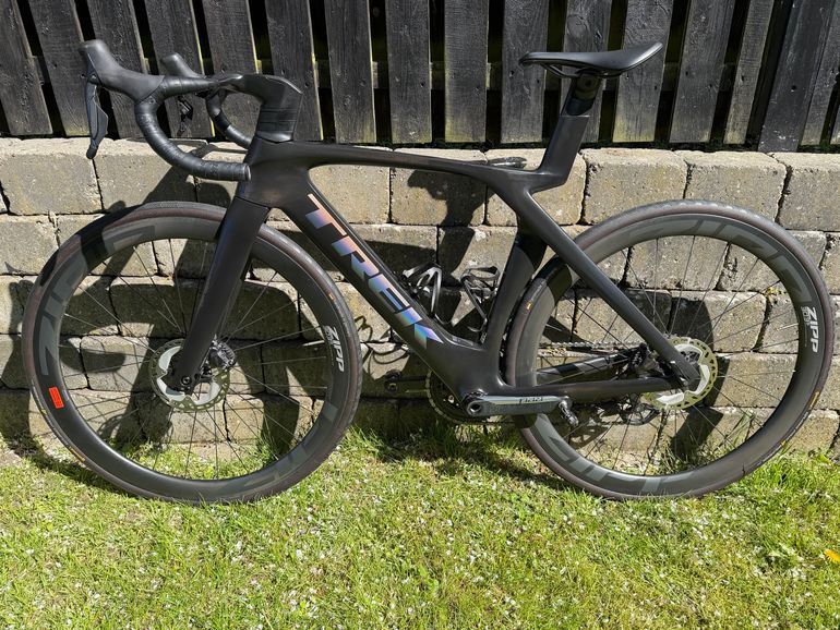 Used Trek Madone SLR 7 Gen 7 2023 2023 Road & Gravel — image 2 of 8