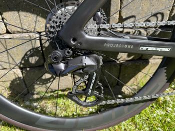 Used Trek Madone SLR 7 Gen 7 2023 2023 Road & Gravel — image 4 of 8
