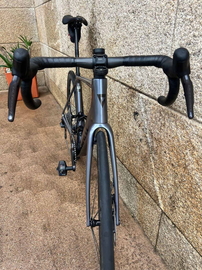 Used Giant TCR Advanced Pro 0 Di2 2025 2025 Road & Gravel, Azul — image 3 of 19